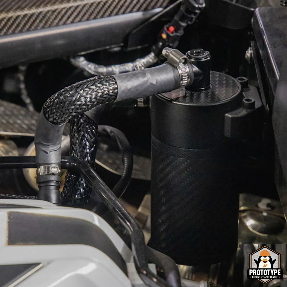 Mishimoto Carbon Fiber Baffled Oil Catch Can Kit for '20-'25 C8 Corvette (MMBCC-C8-20PCF)